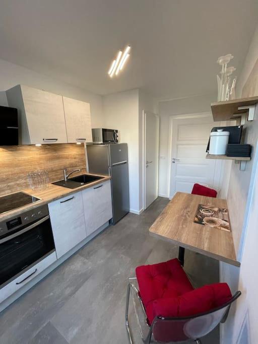 Komfortable Ferienwohnung In Halle-Kroellwitz Halle  Eksteriør bilde